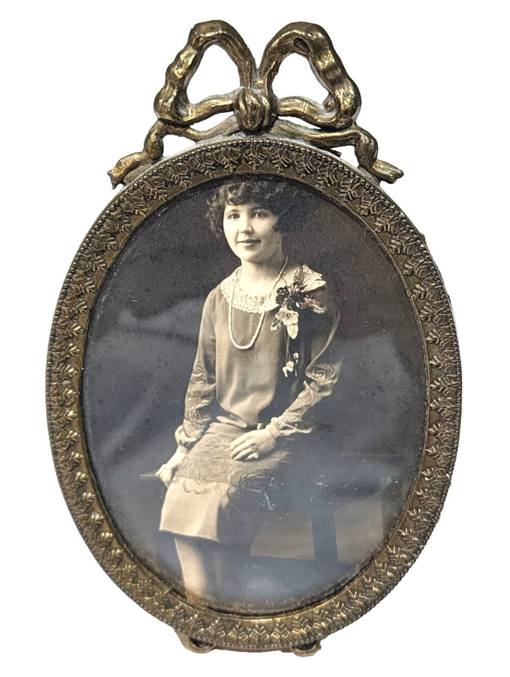 Vintage Italian Brass Oval Picture Frame Ribbon Bow Top Filigree 3.5x5 ENV 11